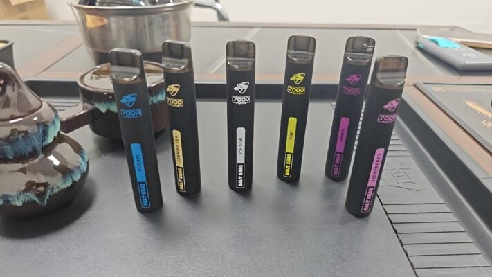 【SALT SHAQ 鯊克拋棄式】原廠正品一次性7000口電子煙桿|21種口味·持久續航·經典口感-VAKA糖果雲煙館